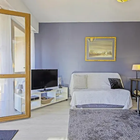 Bright And Cosy Flat With Terrace In Front Of Racetrack - Welkeys * Biarritz