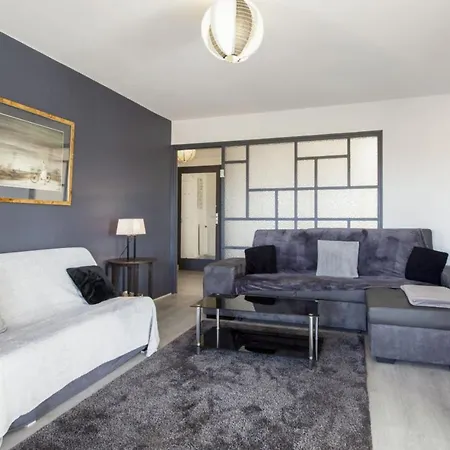 Bright And Cosy Flat With Terrace In Front Of Racetrack - Welkeys Appartement